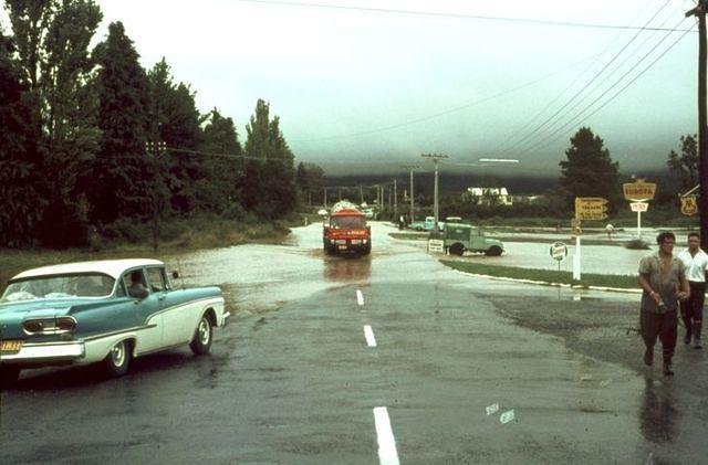 Tongariro River floods garage